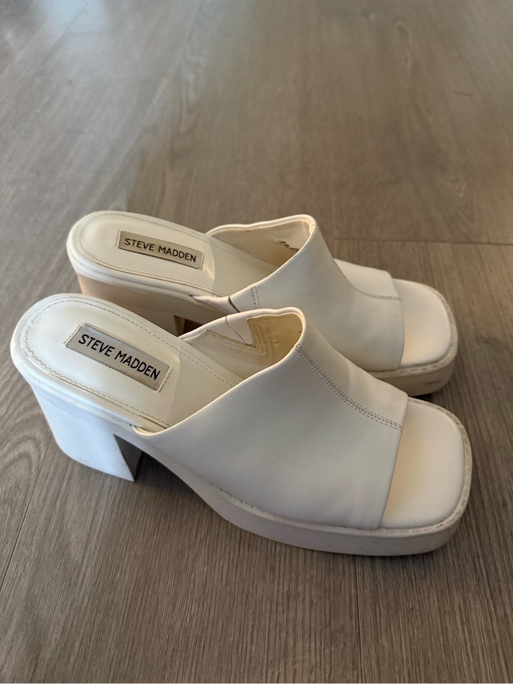 Steve Madden Kane White Leather 8.5 Miles